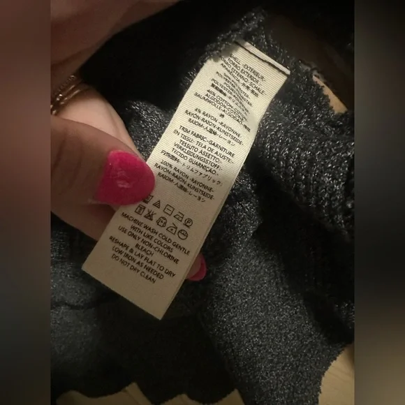 Free People We the Free Gray Blossom Thermal Long Sleeved Top Size XS Oversized - Picture 4 of 4